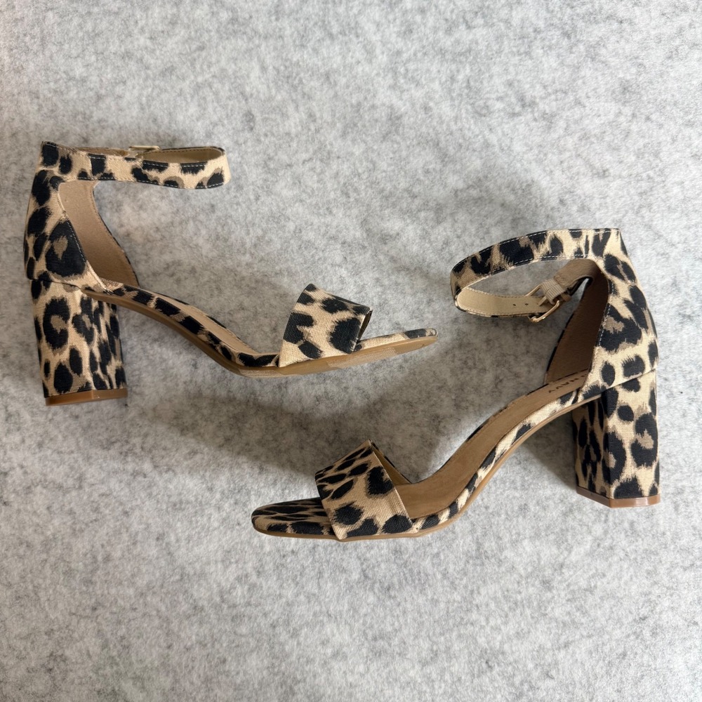 Old Navy Leopard Print Ankle Strap Block Heel Sandals Womens 9.5 Tan Black NWOT